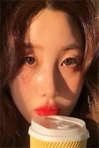 精品文重逢：我与佳人共赏美景